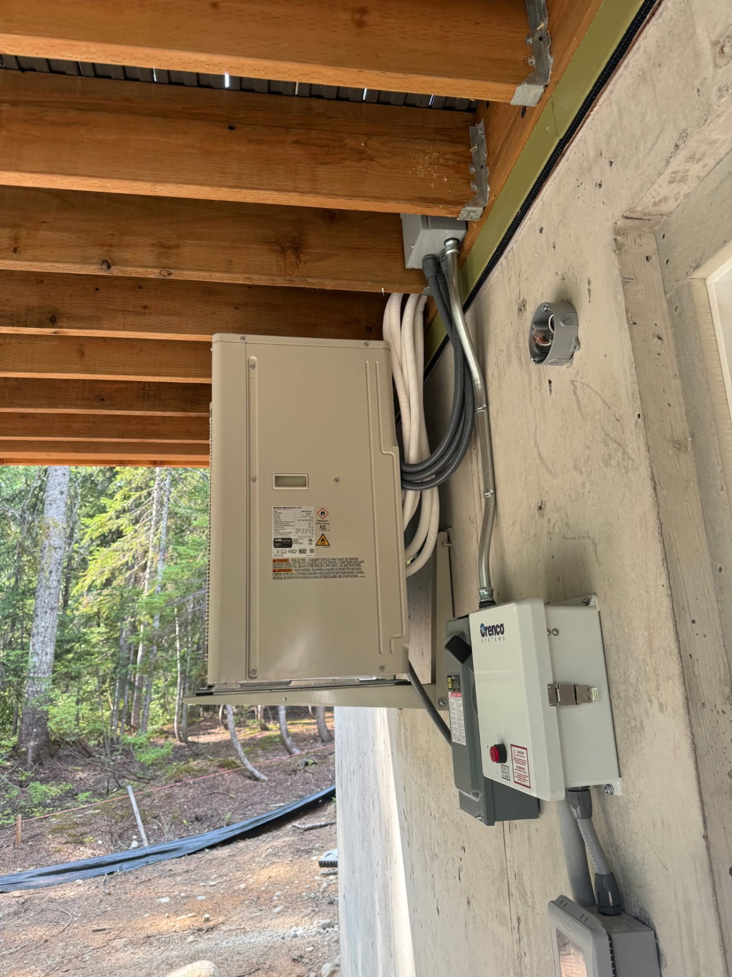Clean line-set and electrical trim, Stevens Pass