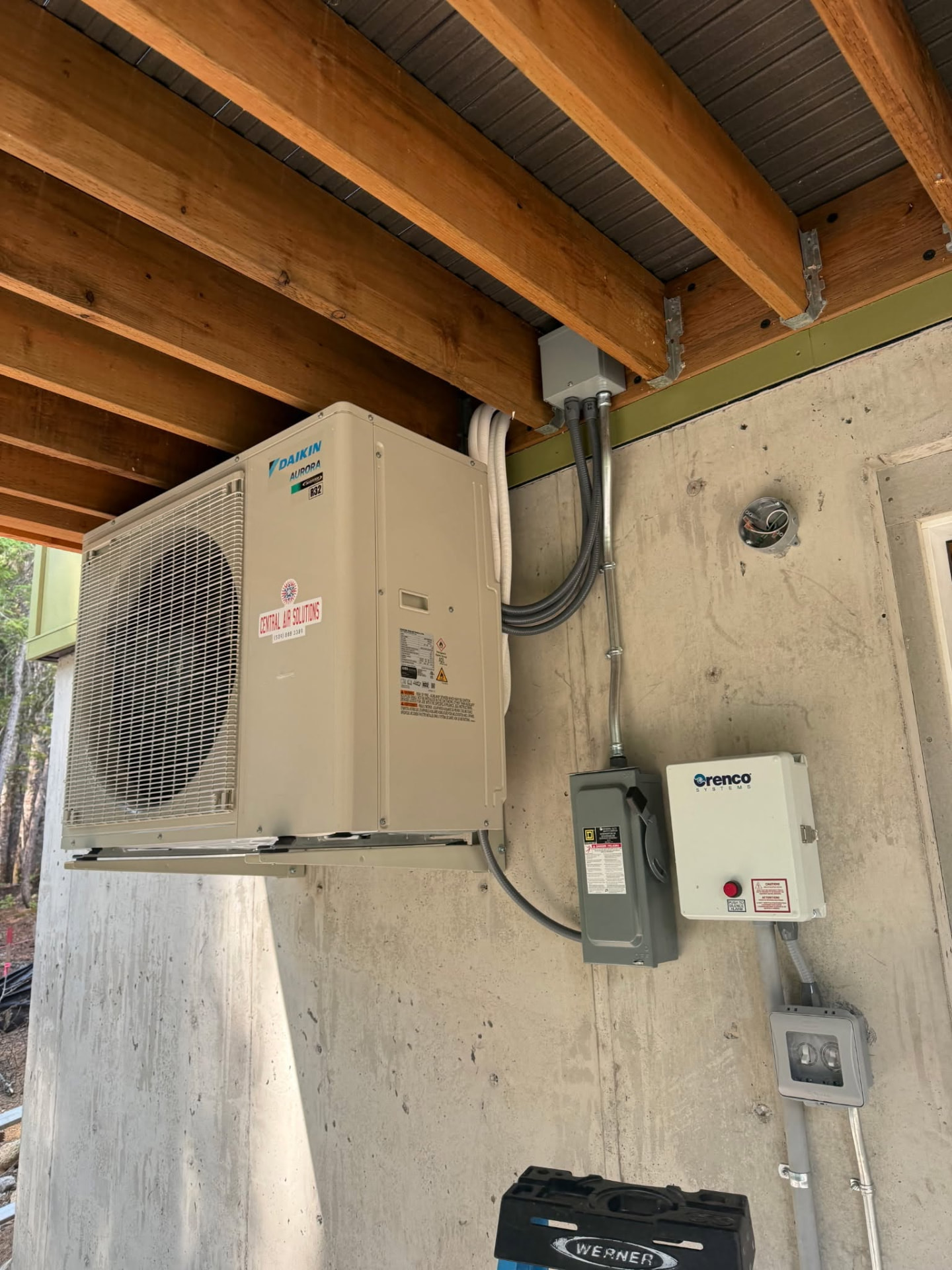 Daikin cold-climate outdoor unit, Stevens Pass